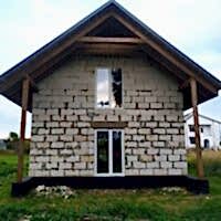 Установка окон в доме из блоков