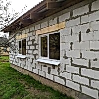 Двери в коттедж