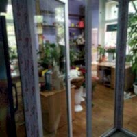 Холодильник для цветов из окон ПВХ