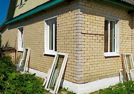Окна ПВХ в кирпичном дачном доме