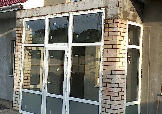Остекление крыльца в частном доме